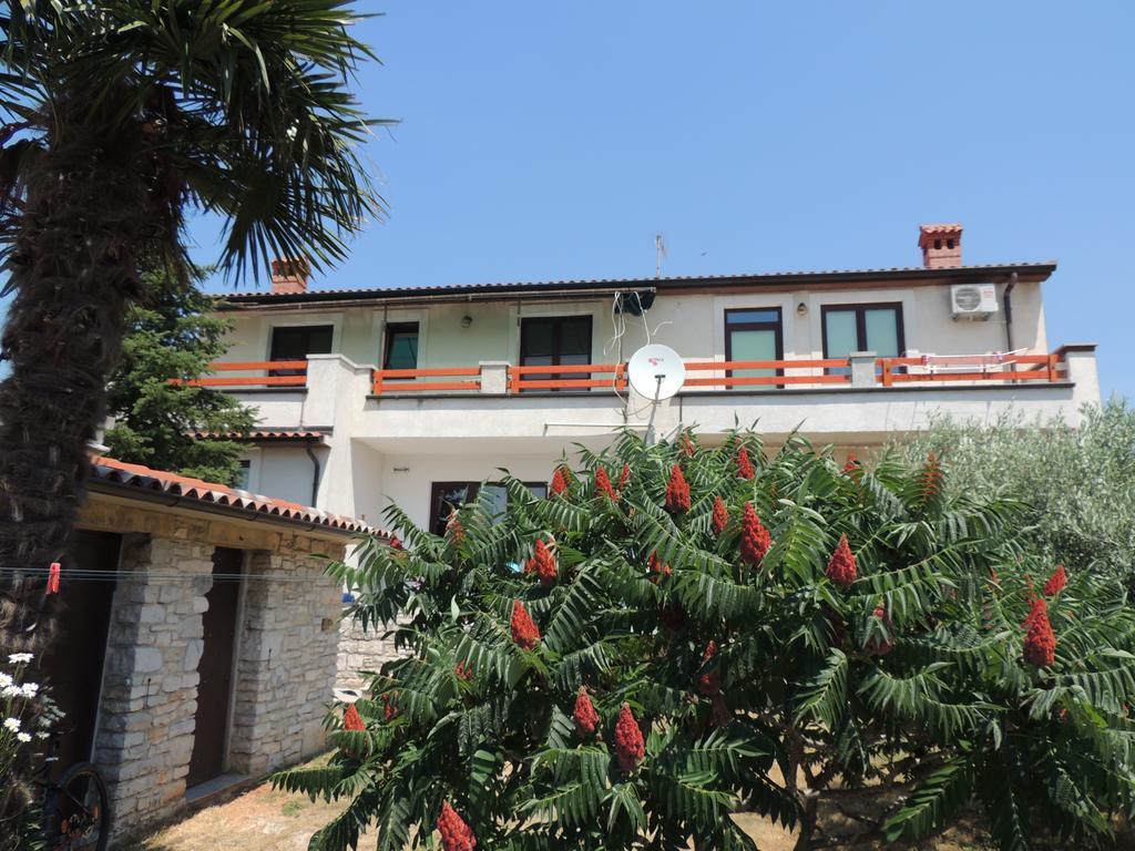 Apartment Nela Бале Екстериор снимка
